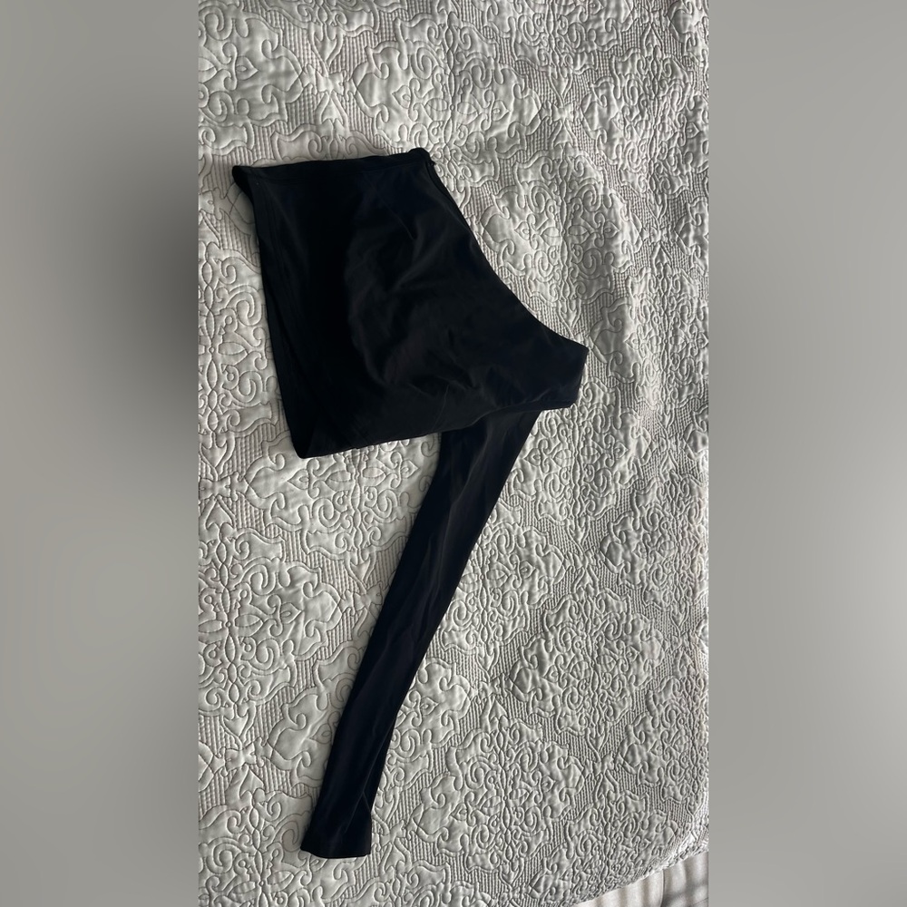 Lululemon 1 Sleeve black top